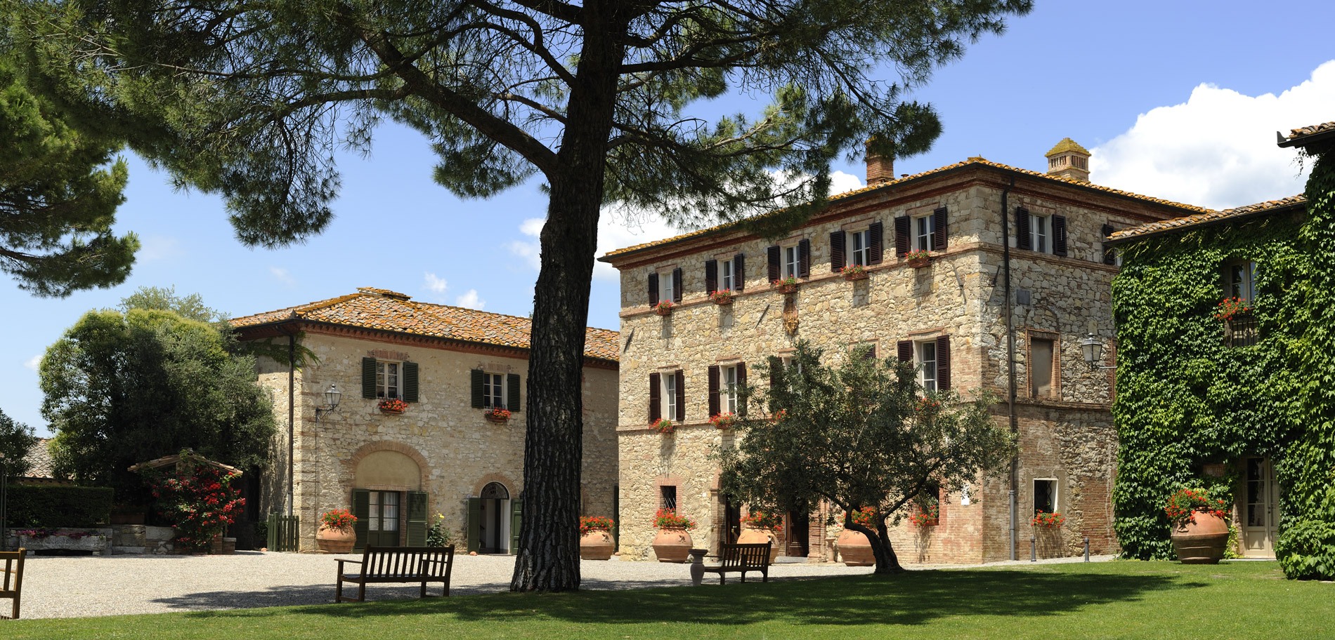 Borgo San Felice luxury wedding Tuscany